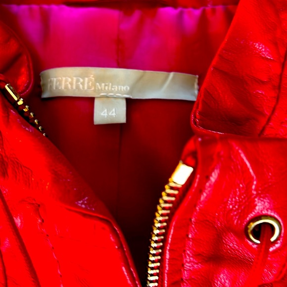 EUC FERREMILANOLeatherVALENTINE RedItaly44=8US.signature plaques &zippersModern - Picture 4 of 14